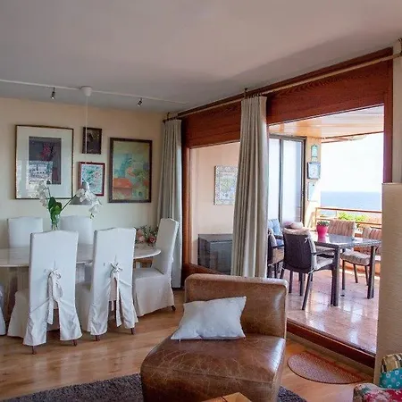 Kerstin Bruns - La Illa With Sea View